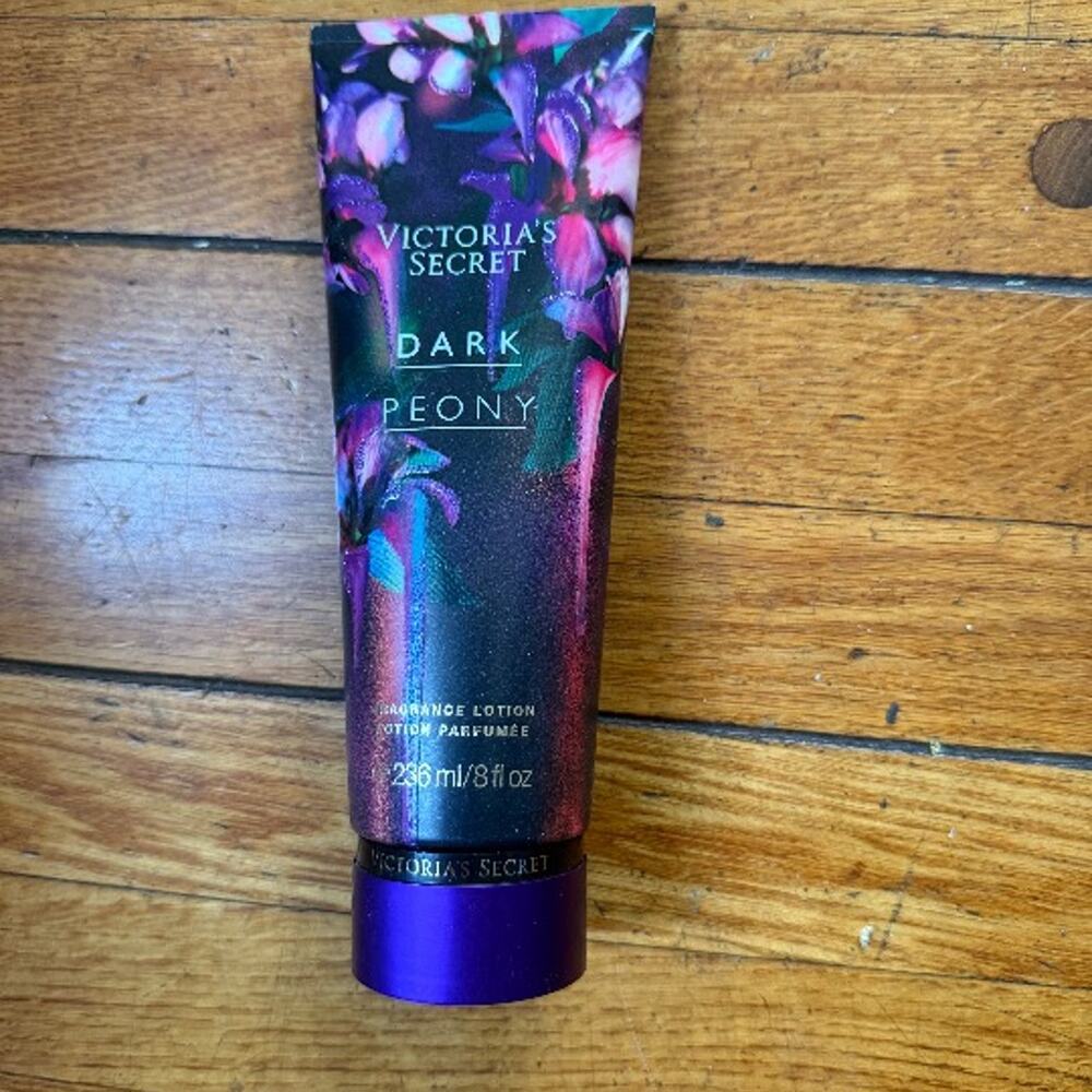 Victoria’s Secret Dark Peony lotion New